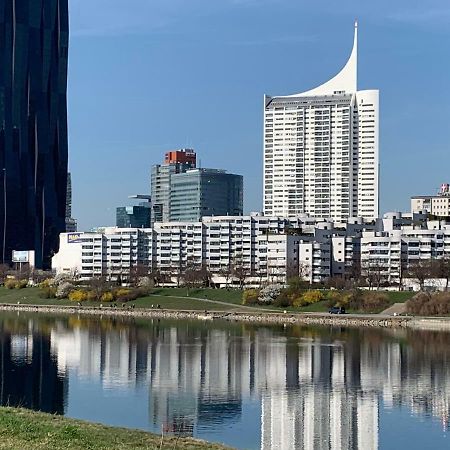 Uno City, Donauinsel Appartement Wenen Buitenkant foto