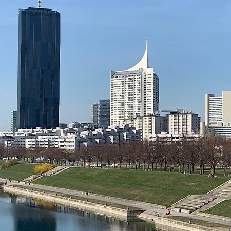 Uno City, Donauinsel Appartement Wenen Buitenkant foto