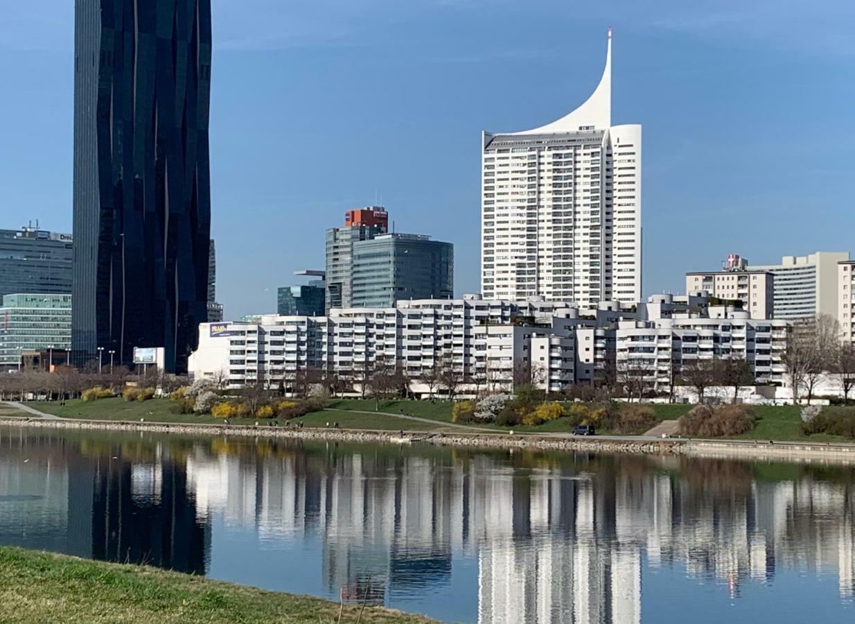 Uno City, Donauinsel Appartement Wenen Buitenkant foto